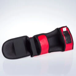 Fighter Shinguards Thai Classic - Red/black, JE1573RB -Boxing Shop 22be6d7235801bb21312dcbc17c93d2b