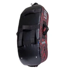 Fighter Kicking Shield - MULTI GRIP - Life Is A Fight - Red Camo, FKSH-26 -Boxing Shop DSCF6492