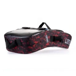Fighter Kicking Shield - MULTI GRIP - Life Is A Fight - Red Camo, FKSH-26 -Boxing Shop DSCF6494