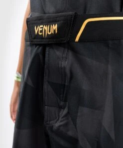 Venum Razor Kids MMA Shorts - Black/gold 15 Venum Razor Kids MMA Shorts - Black/gold -Boxing Shop a2c66c81e0d999b79e608458cb3978c74ab48586 FS RAZOR BLACK 10