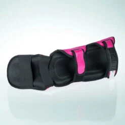 Fighter Shinguards Thai Ergo - Neon Pink/black, FSG-004NPB -Boxing Shop d8a98171f9ecb6b80ae594b1d7e7fd1e