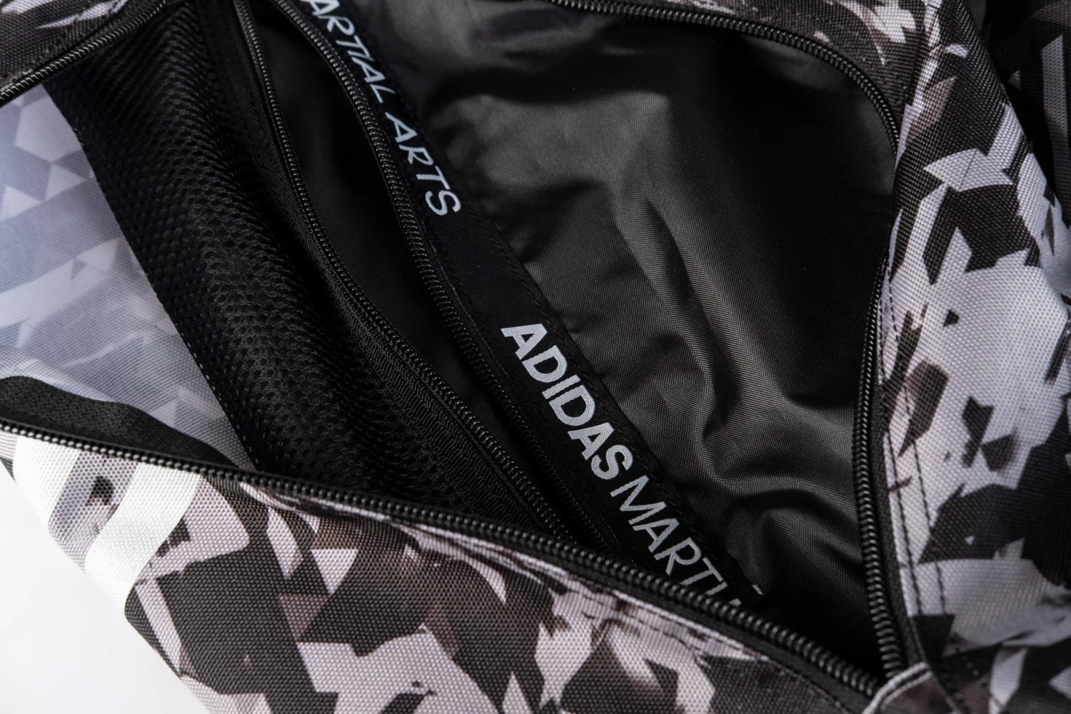 Adidas Taekwondo Bag 2in1 - Black/white, ADIACC058T-blkwht 6 Adidas Taekwondo Bag 2in1 - Black/white, ADIACC058T-blkwht - Image 4